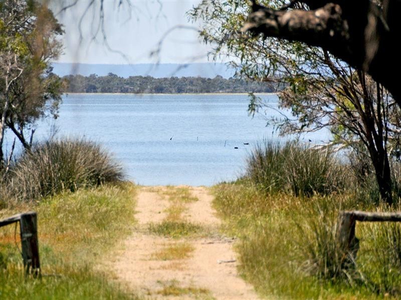 405 Southern Estuary, Herron WA 6211