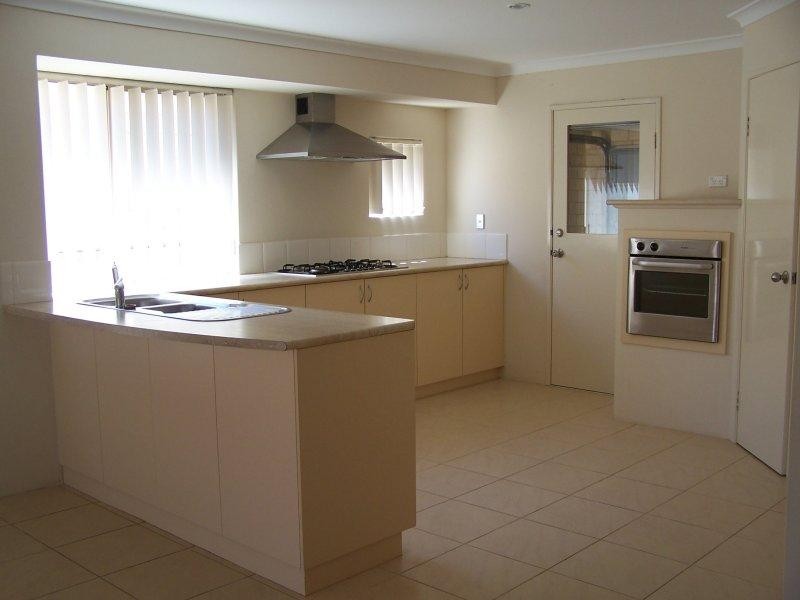 66 Northport Boulevard, Wannanup WA 6210