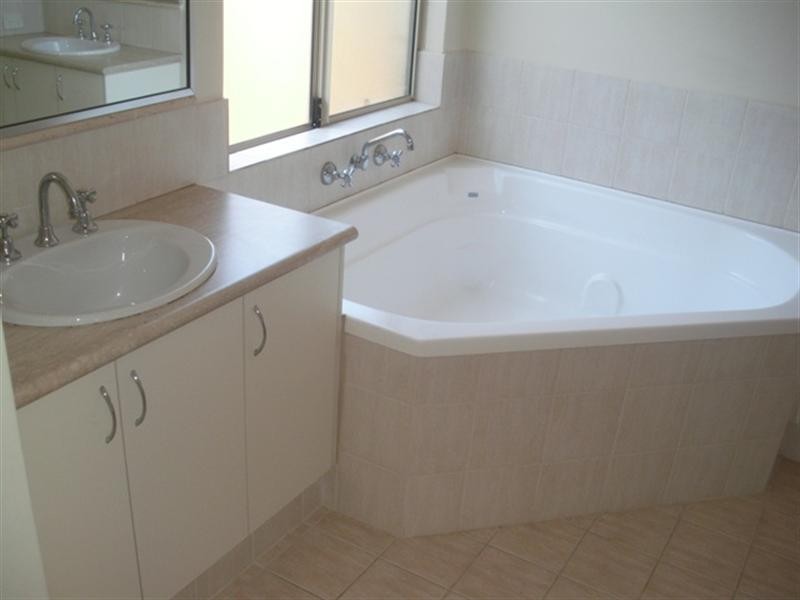 66 Northport Boulevard, Wannanup WA 6210