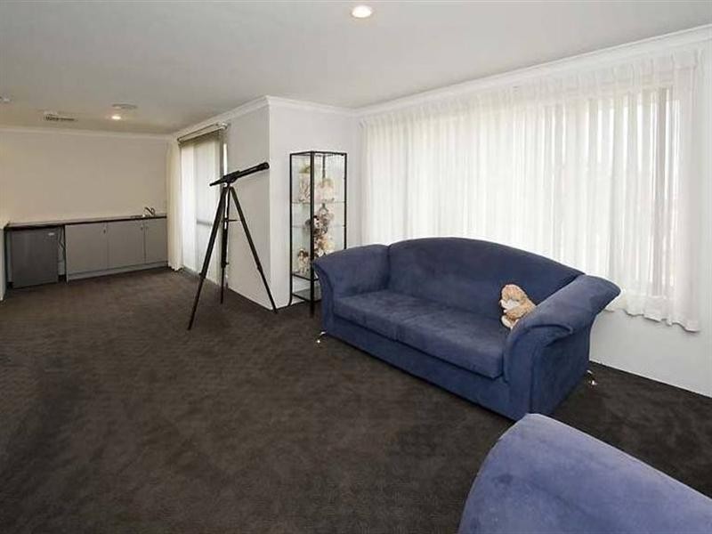 8 Turtles Bend, Secret Harbour WA 6173