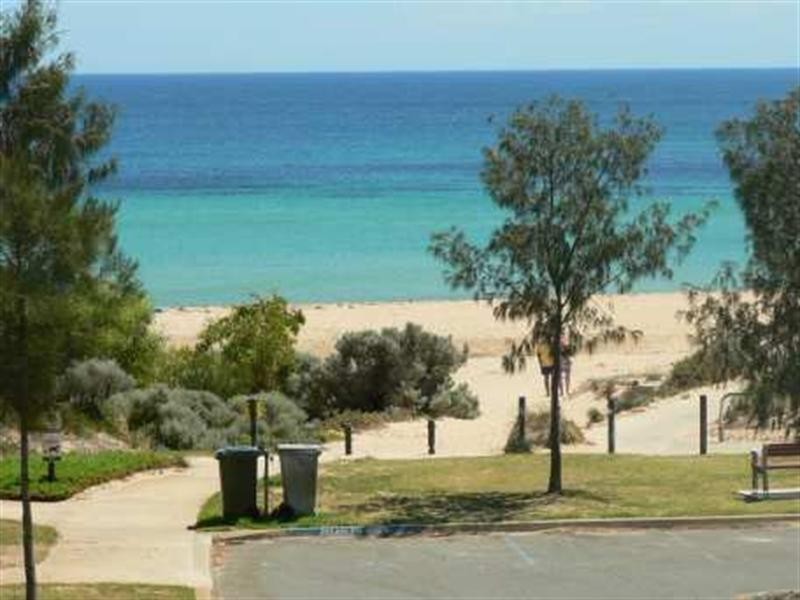 3/34 Village Mews, Wannanup WA 6210