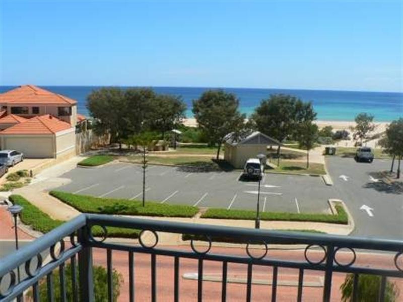 3/34 Village Mews, Wannanup WA 6210