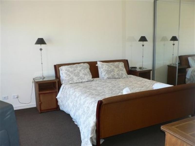 3/34 Village Mews, Wannanup WA 6210