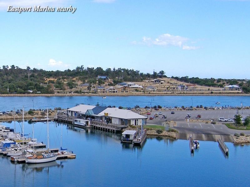 118 Sanctuary Circle, Dawesville WA 6211