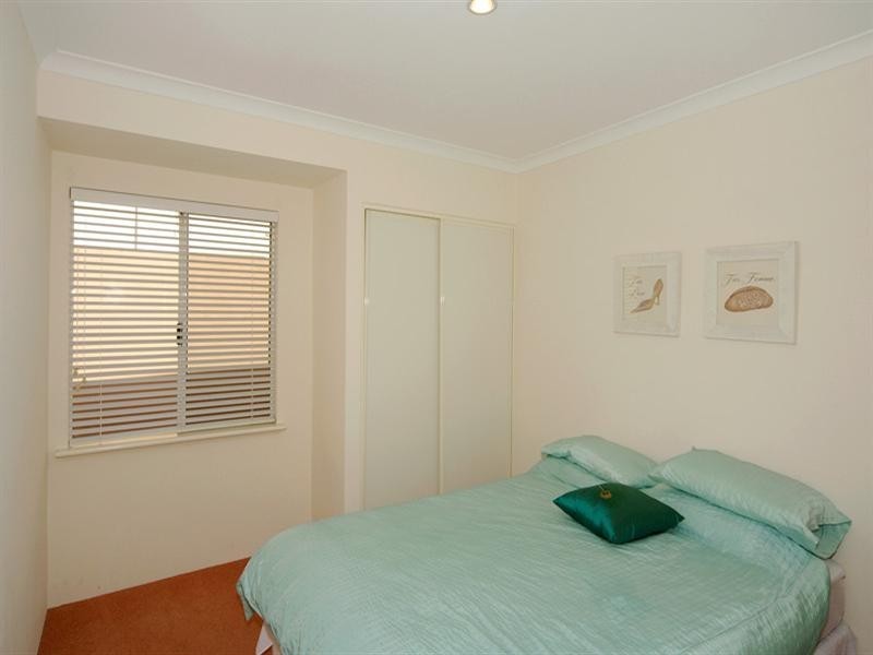 74 Voyager Close, Wannanup WA 6210