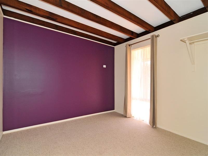 5 Mahogany Drive, Halls Head WA 6210