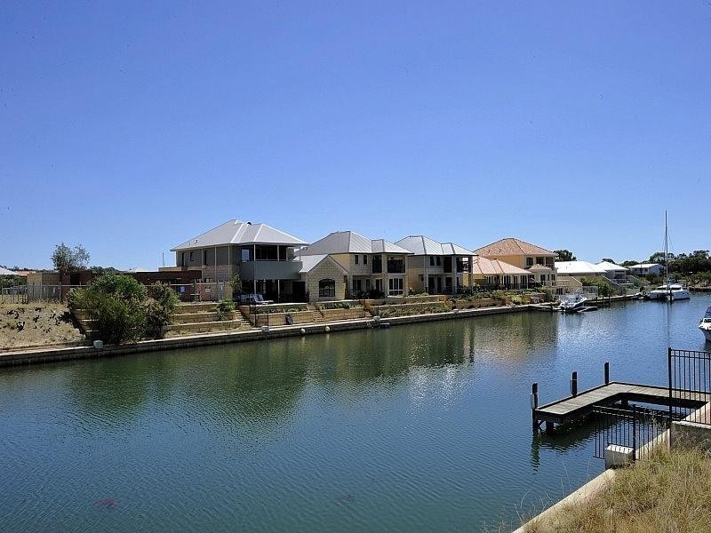 13 (Lot 817) Cormorant Key, Wannanup WA 6210