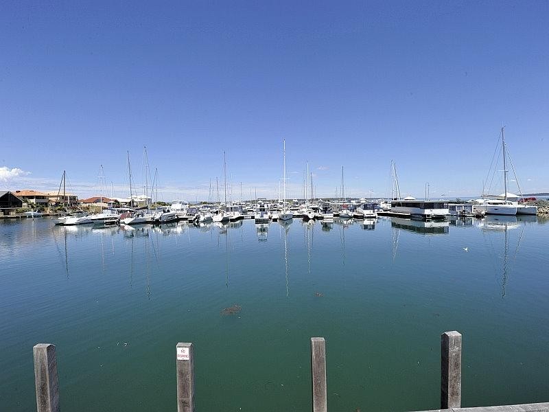 13 (Lot 817) Cormorant Key, Wannanup WA 6210
