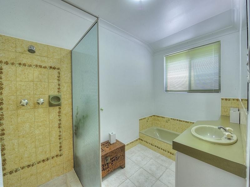 48 MCLARTY Road, Halls Head WA 6210