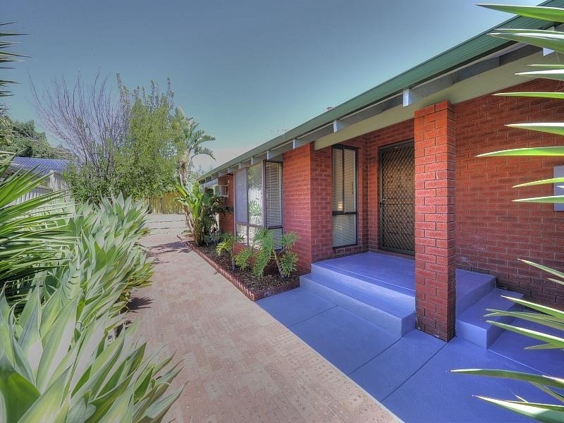 48 MCLARTY Road, Halls Head WA 6210