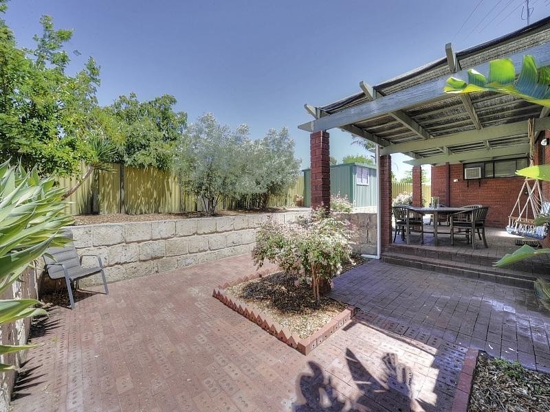 48 MCLARTY Road, Halls Head WA 6210