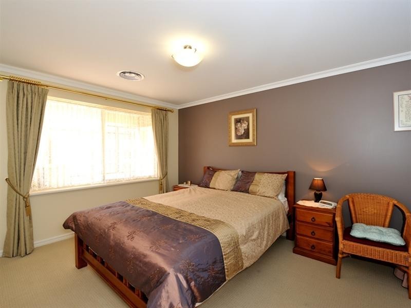 7 Premier Street, Dudley Park WA 6210