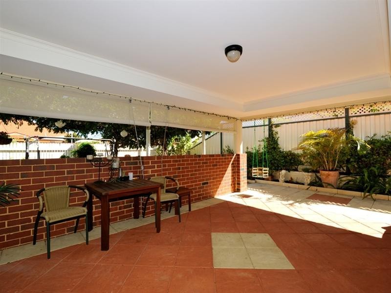 7 Premier Street, Dudley Park WA 6210