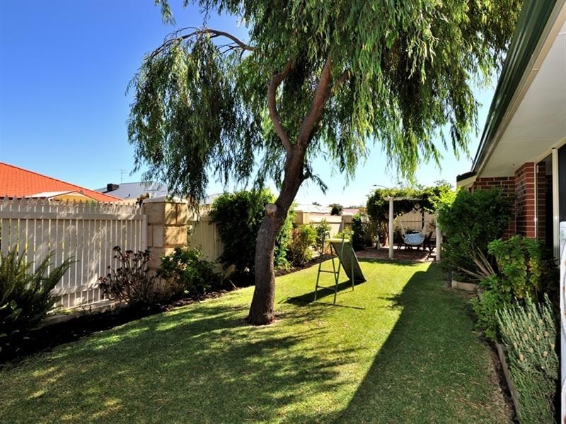 7 Premier Street, Dudley Park WA 6210