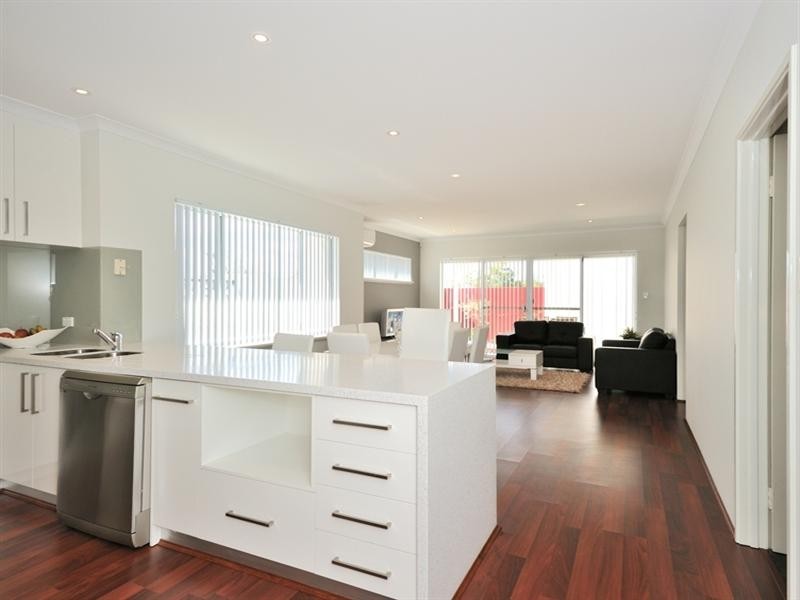 8 Breelya Road, Falcon WA 6210