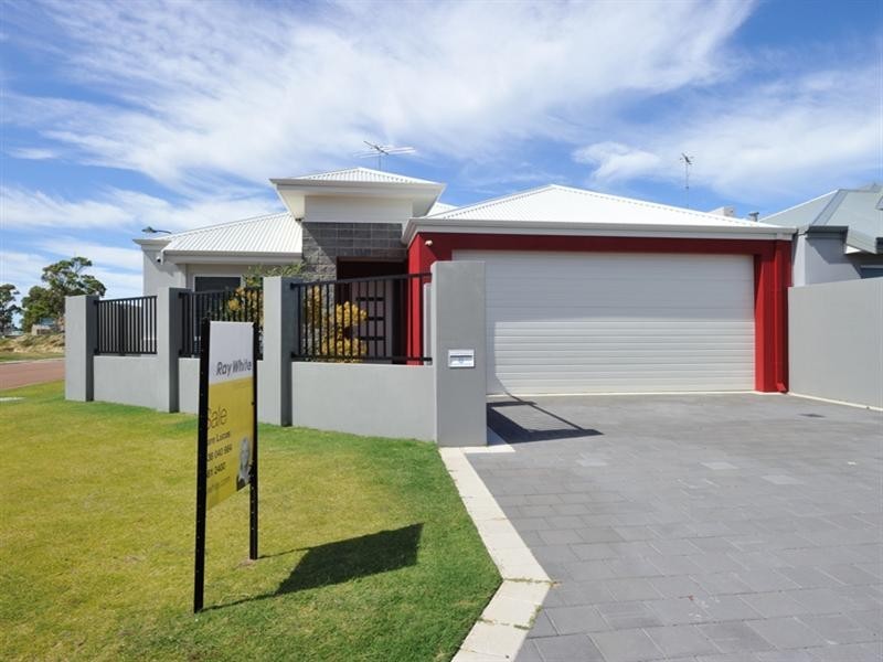 8 Breelya Road, Falcon WA 6210