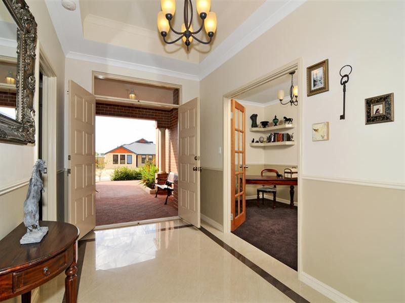 72 Carissa Turn, Halls Head WA 6210