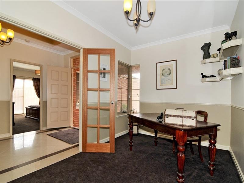 72 Carissa Turn, Halls Head WA 6210