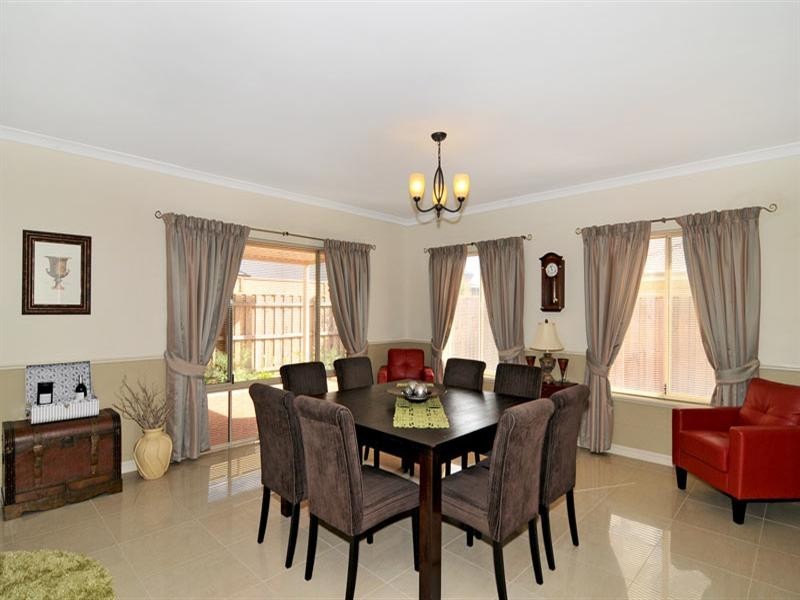 72 Carissa Turn, Halls Head WA 6210