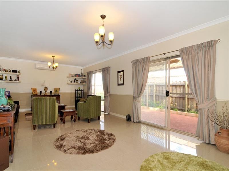 72 Carissa Turn, Halls Head WA 6210