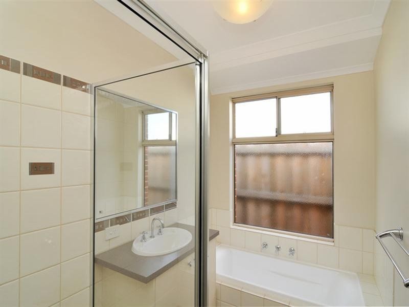 72 Carissa Turn, Halls Head WA 6210