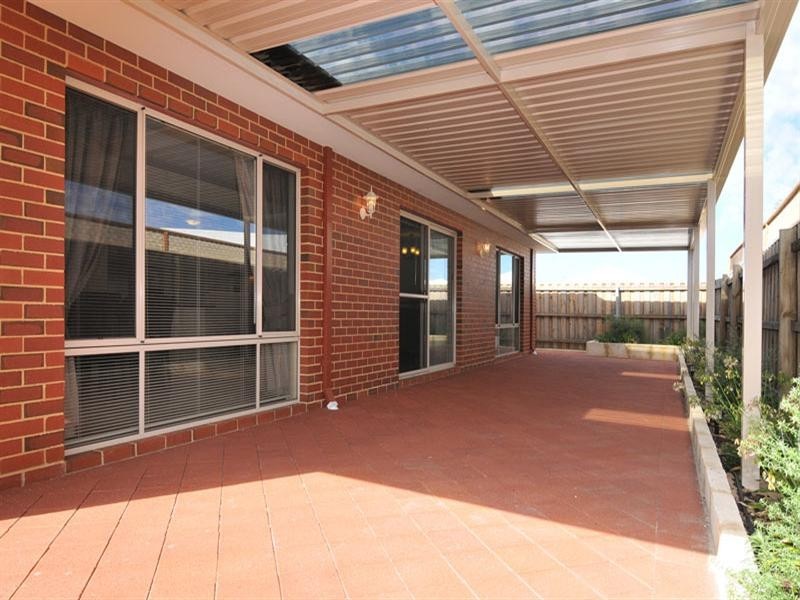 72 Carissa Turn, Halls Head WA 6210