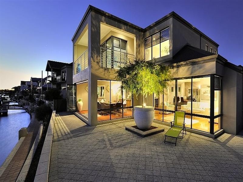 21 Waterlily Drive, Dudley Park WA 6210