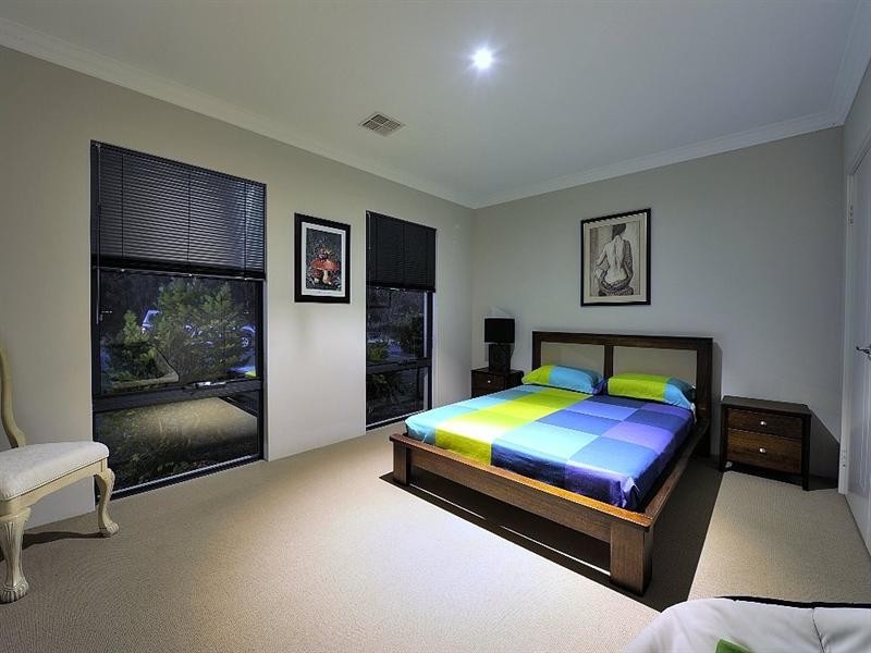 21 Waterlily Drive, Dudley Park WA 6210