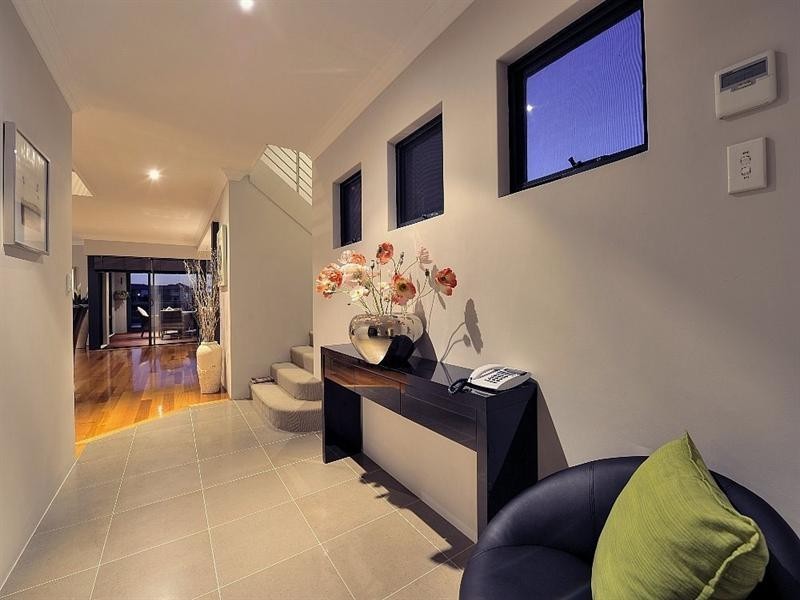 21 Waterlily Drive, Dudley Park WA 6210