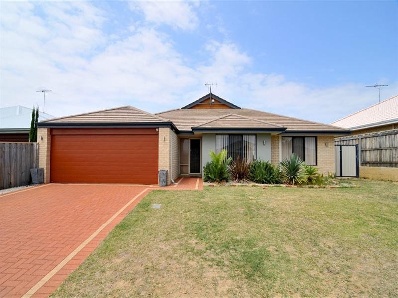 45 Carissa Turn, Halls Head WA 6210
