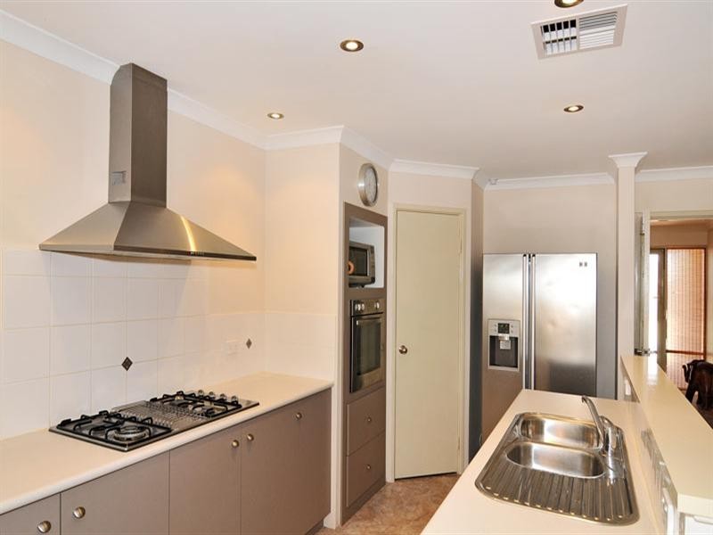 45 Carissa Turn, Halls Head WA 6210