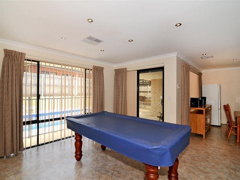 45 Carissa Turn, Halls Head WA 6210