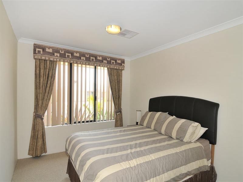 45 Carissa Turn, Halls Head WA 6210