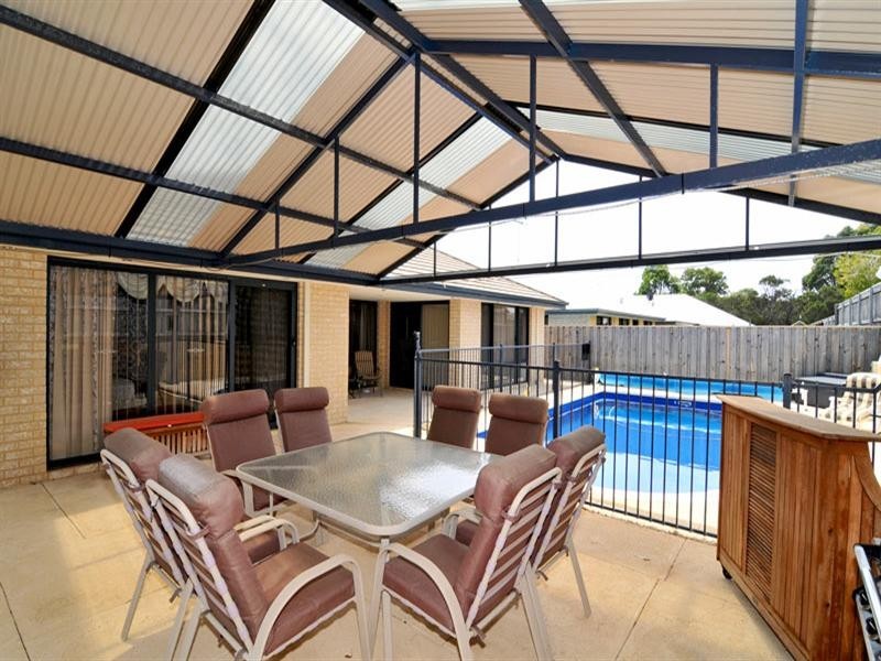 45 Carissa Turn, Halls Head WA 6210
