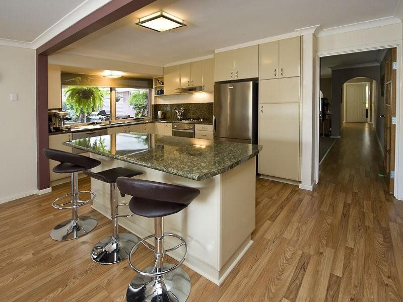 16 Tennyson Avenue, Halls Head WA 6210