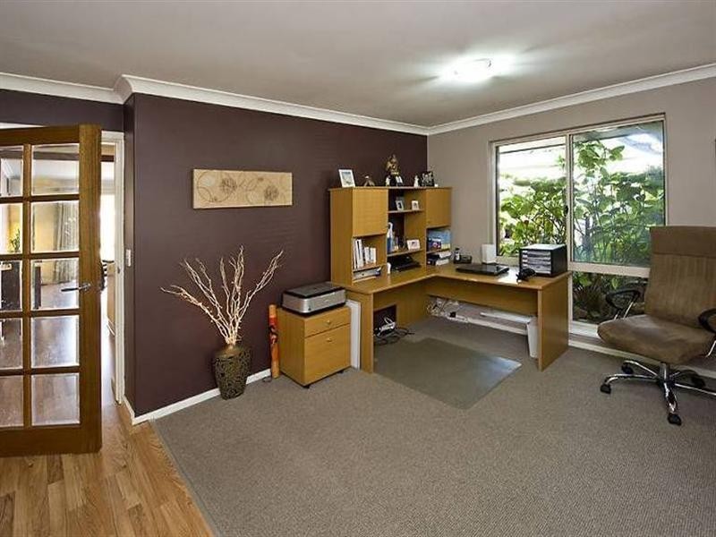 16 Tennyson Avenue, Halls Head WA 6210