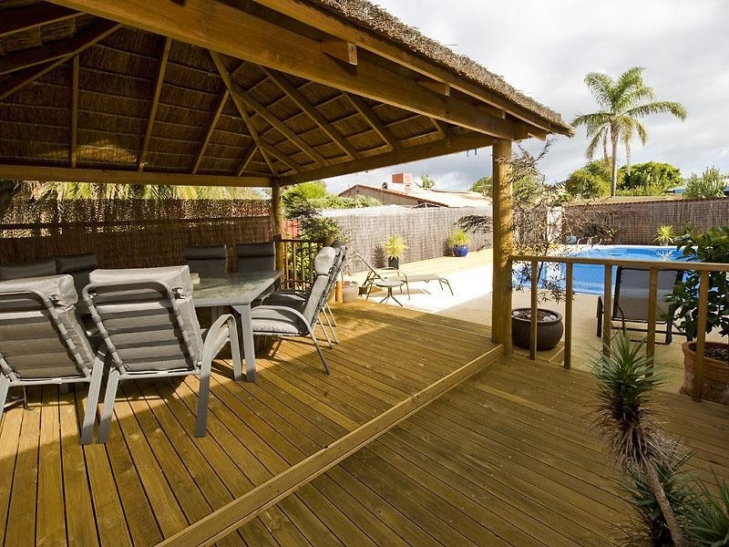 16 Tennyson Avenue, Halls Head WA 6210