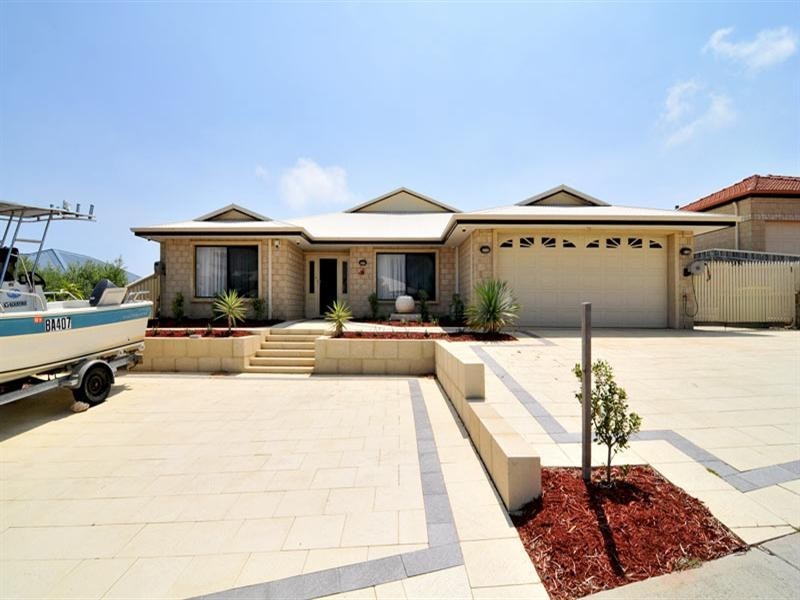 34 Princeton Drive, Wannanup WA 6210