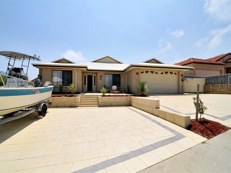 34 Princeton Drive, Wannanup WA 6210