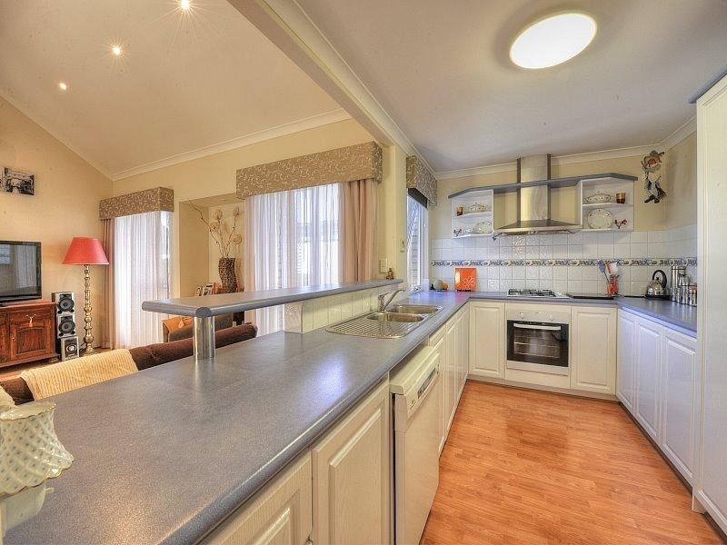 15 Darwin Terrace, Dudley Park WA 6210