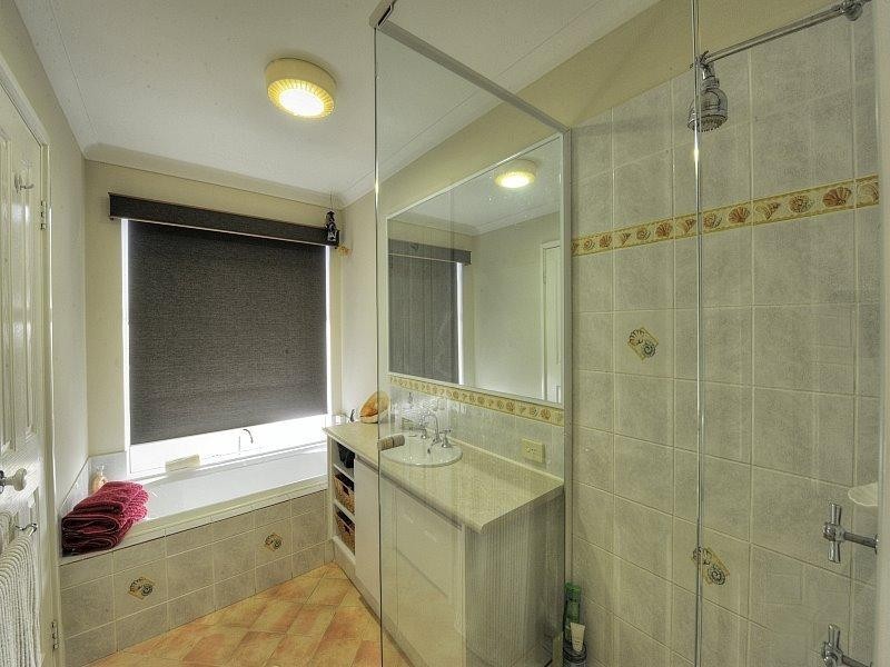 15 Darwin Terrace, Dudley Park WA 6210