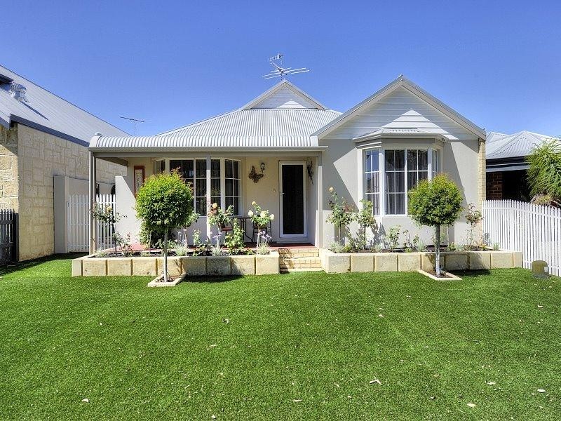 15 Darwin Terrace, Dudley Park WA 6210