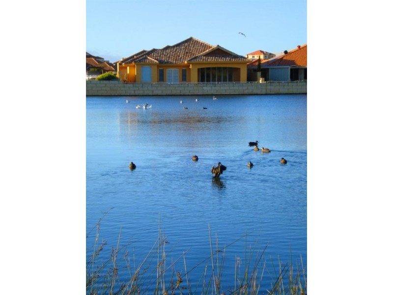 8 Lakeway Retreat, Dawesville WA 6211