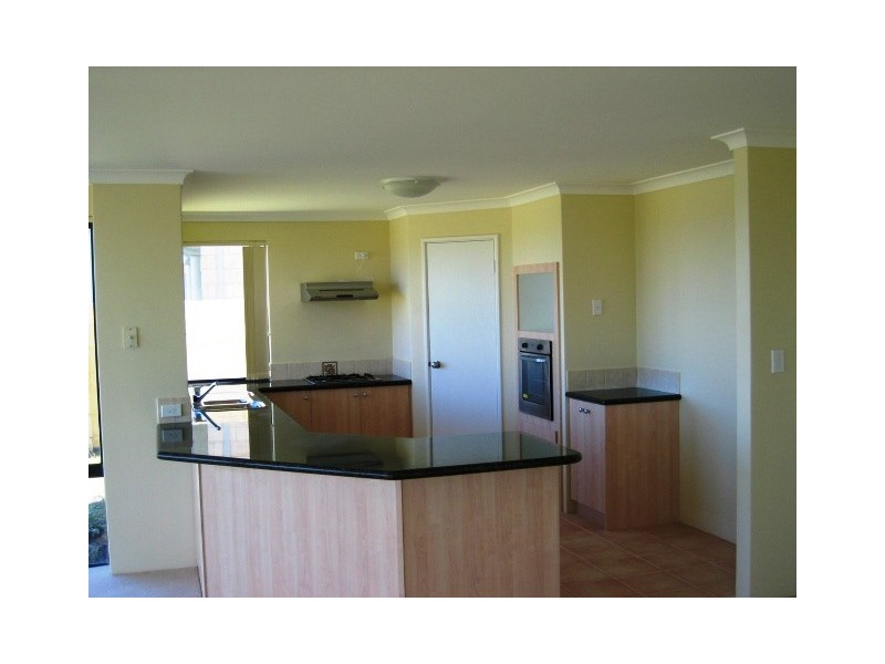 38 Alexis Circle, Wannanup WA 6210