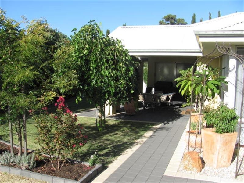 5 RIVERINA Avenue, Mandurah WA 6210