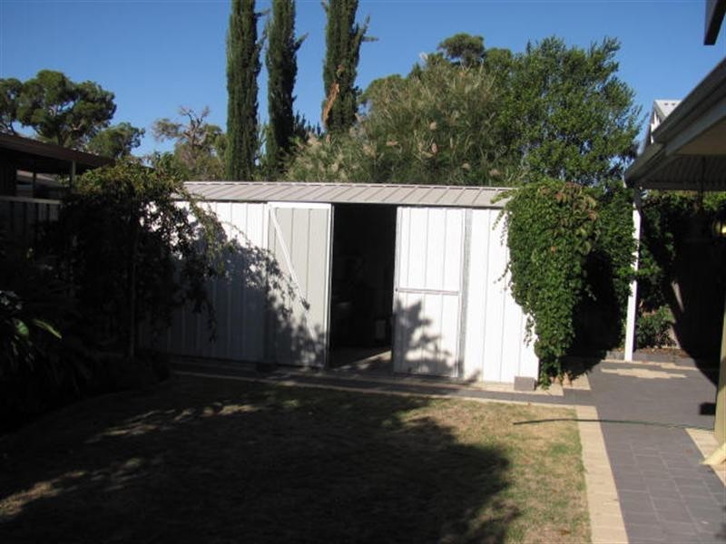 5 RIVERINA Avenue, Mandurah WA 6210