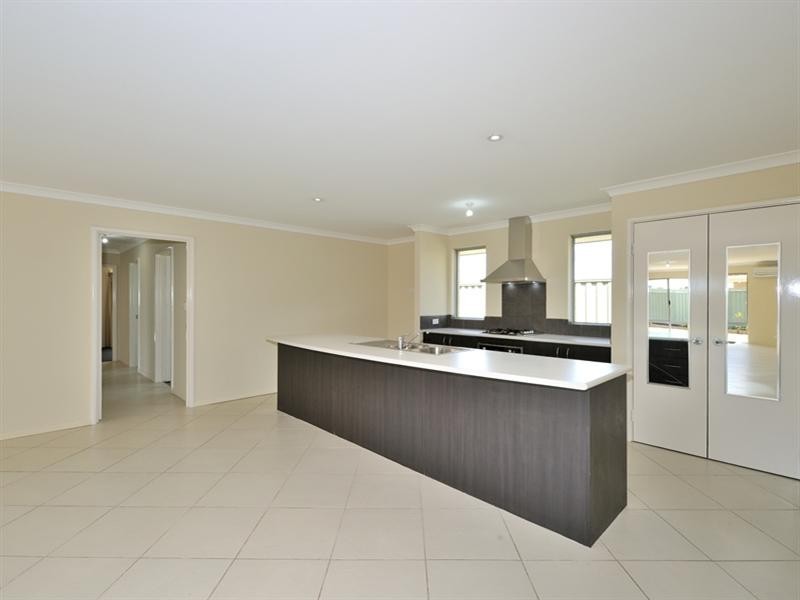 8 Tassell Way, Ravenswood WA 6208