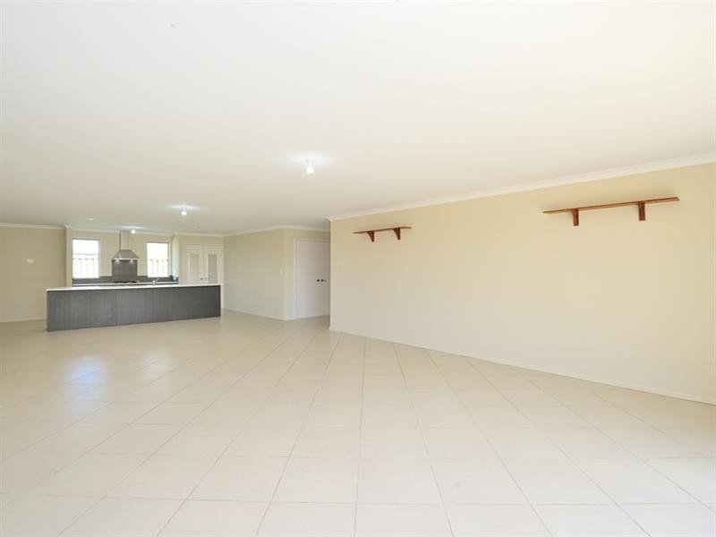 8 Tassell Way, Ravenswood WA 6208