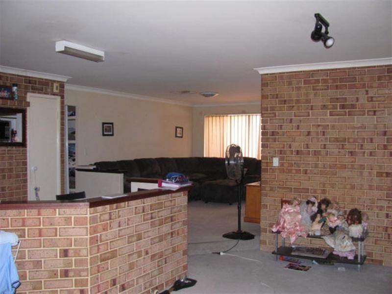 6 Salween Place, Greenfields WA 6210