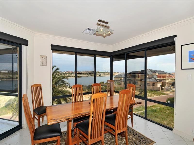 12 Captain Court, Wannanup WA 6210